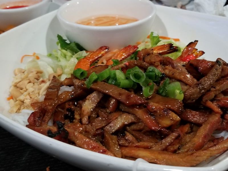 Pho Saigon Bay Restaurant food